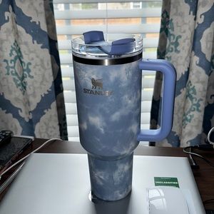 Stanley blue tye die